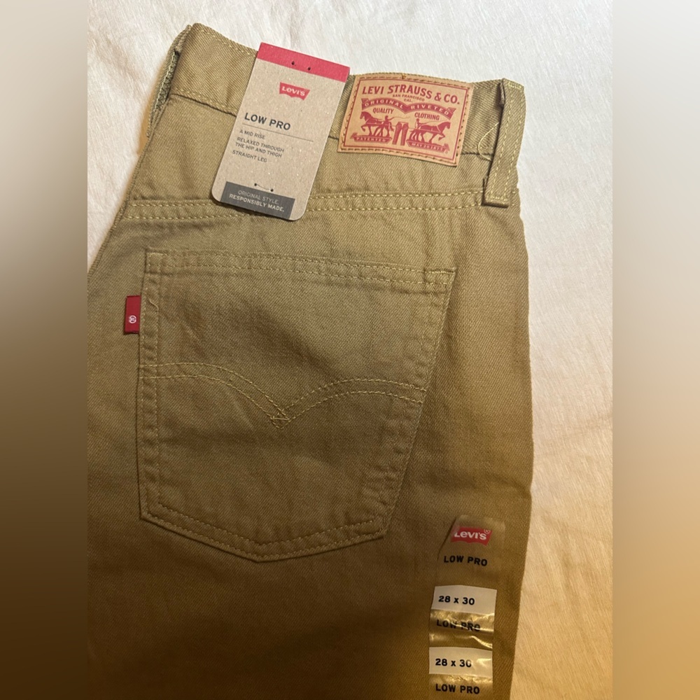 Levi's Men's Khaki Chinos - Picture 3 of 4